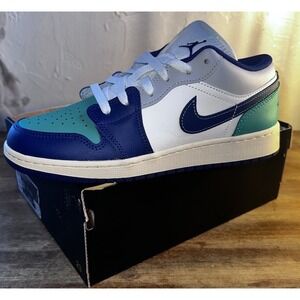 Air Jordan 1 Low GS 'Rare Air' 553560-147 size 5.5Y / New with box no lid